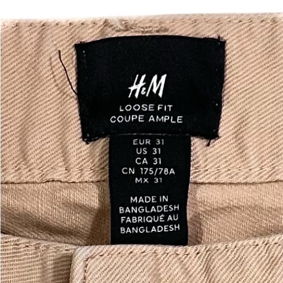 Men's H&M Loose Fit Bootcut Twill Pants
Size 31x32 - Picture 5 of 11